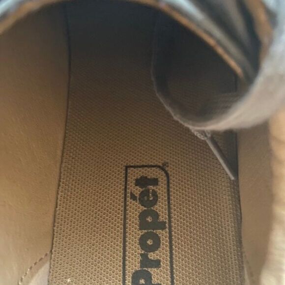 Propet Gray suede lace-up casual shoes, size 9 1/2W - Picture 6 of 8